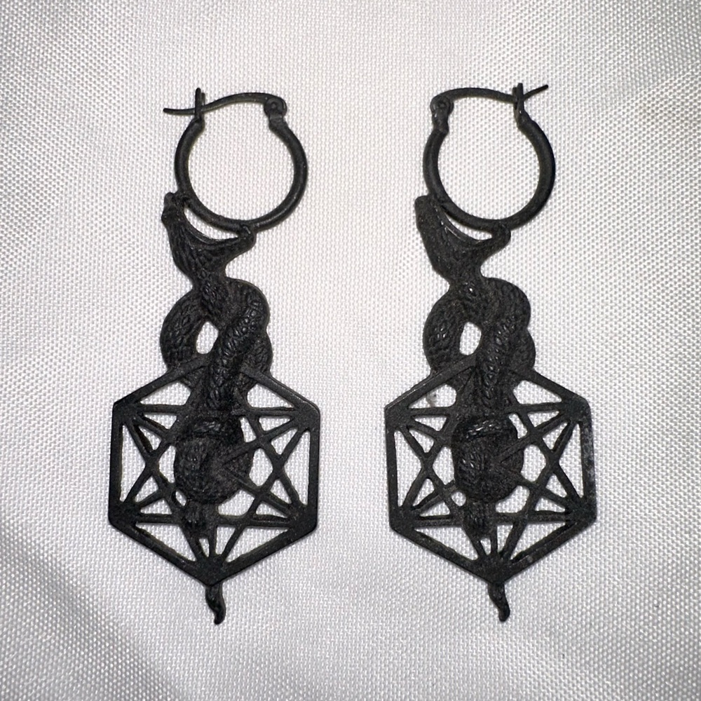 Restyle Black Serpent Necklace and Matching Earrings Set - Picture 4 of 6